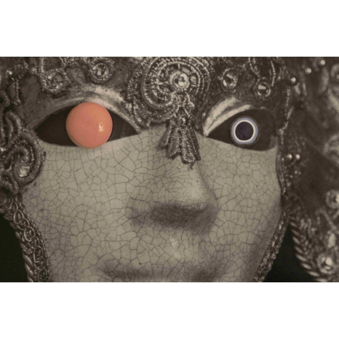 "Вспоминая Ашик-Кериб", ч/б фотография, мелкая пластика из муранского стекла; единственный экземпляр